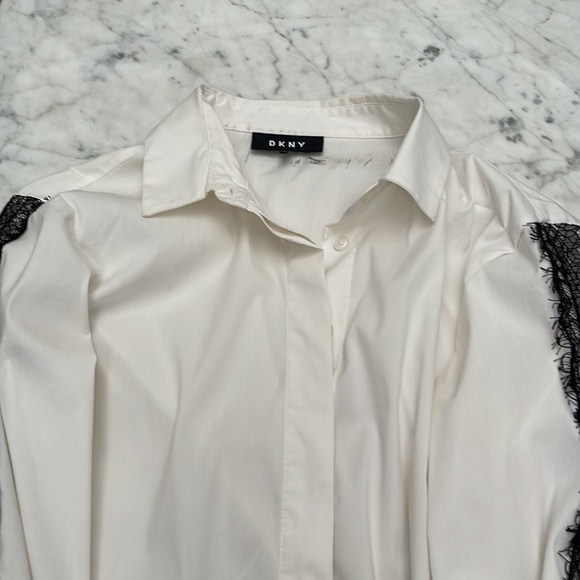 Woman’s Dkny white long sleeve shirt - Picture 3 of 10